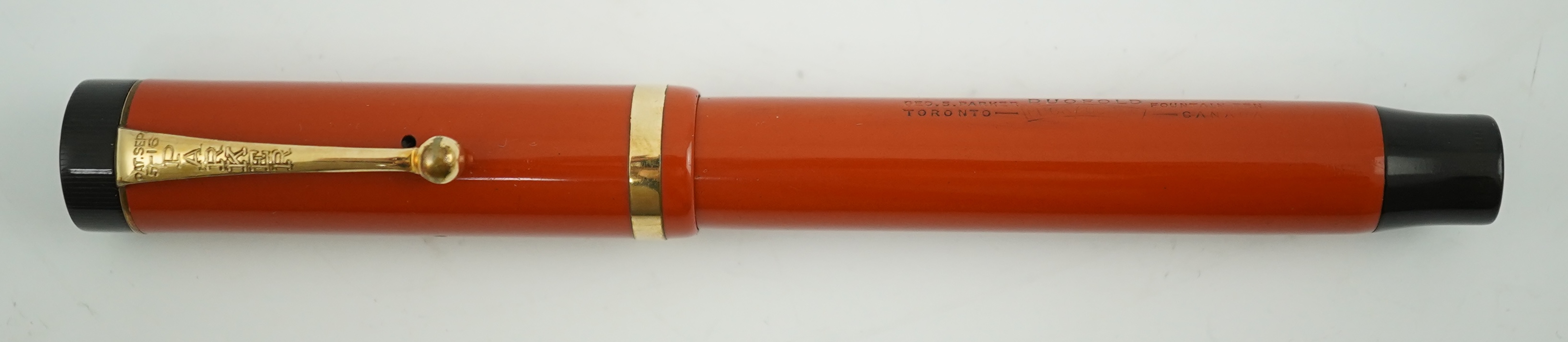 A Parker 'Big Red' Lucky Curve Duofold Senior single cap band